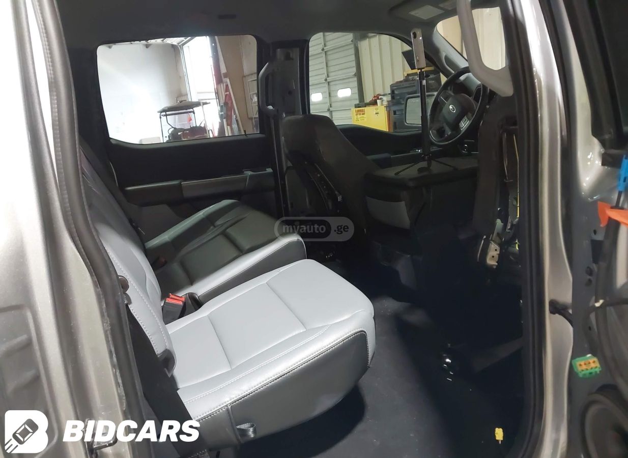 Ford F150 - фото 7