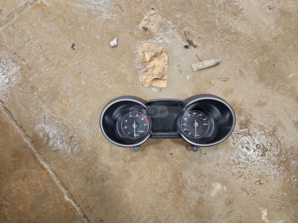 Alfa Romeo Stelvio - фото 14