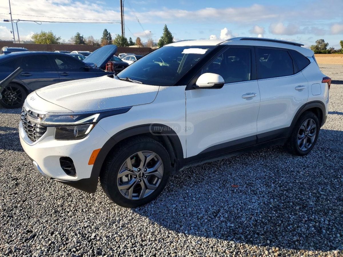 Kia Seltos - фото 1