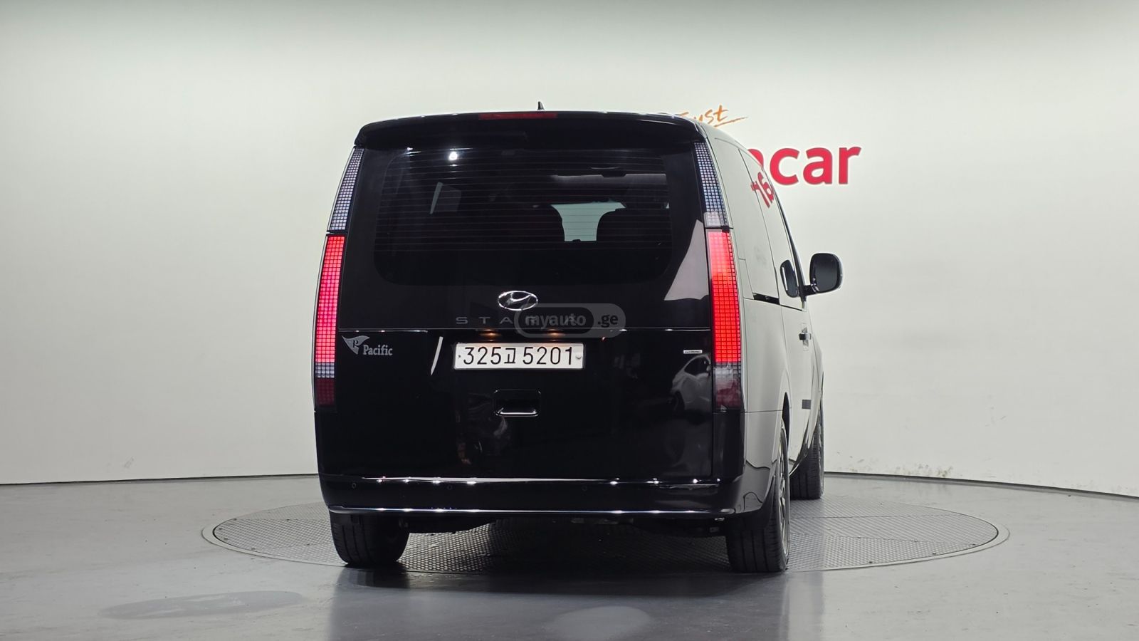 Hyundai Staria 2023 — миниатюра 4