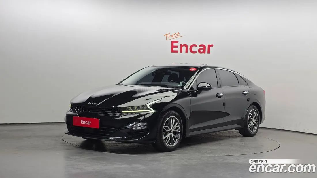 Kia Optima - фото 1