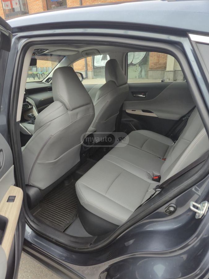 Toyota LIMITED — миниатюра 6