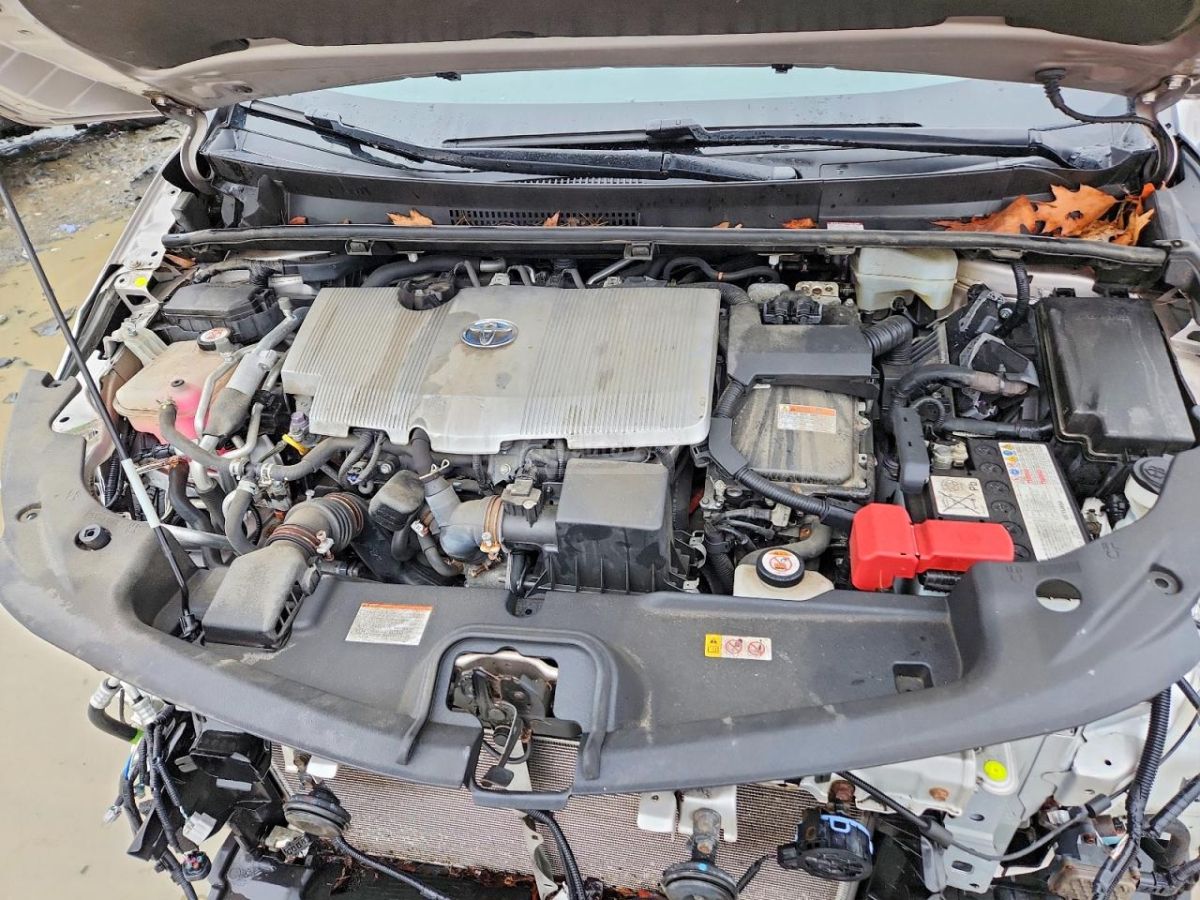 Toyota Prius Prime - фото 11