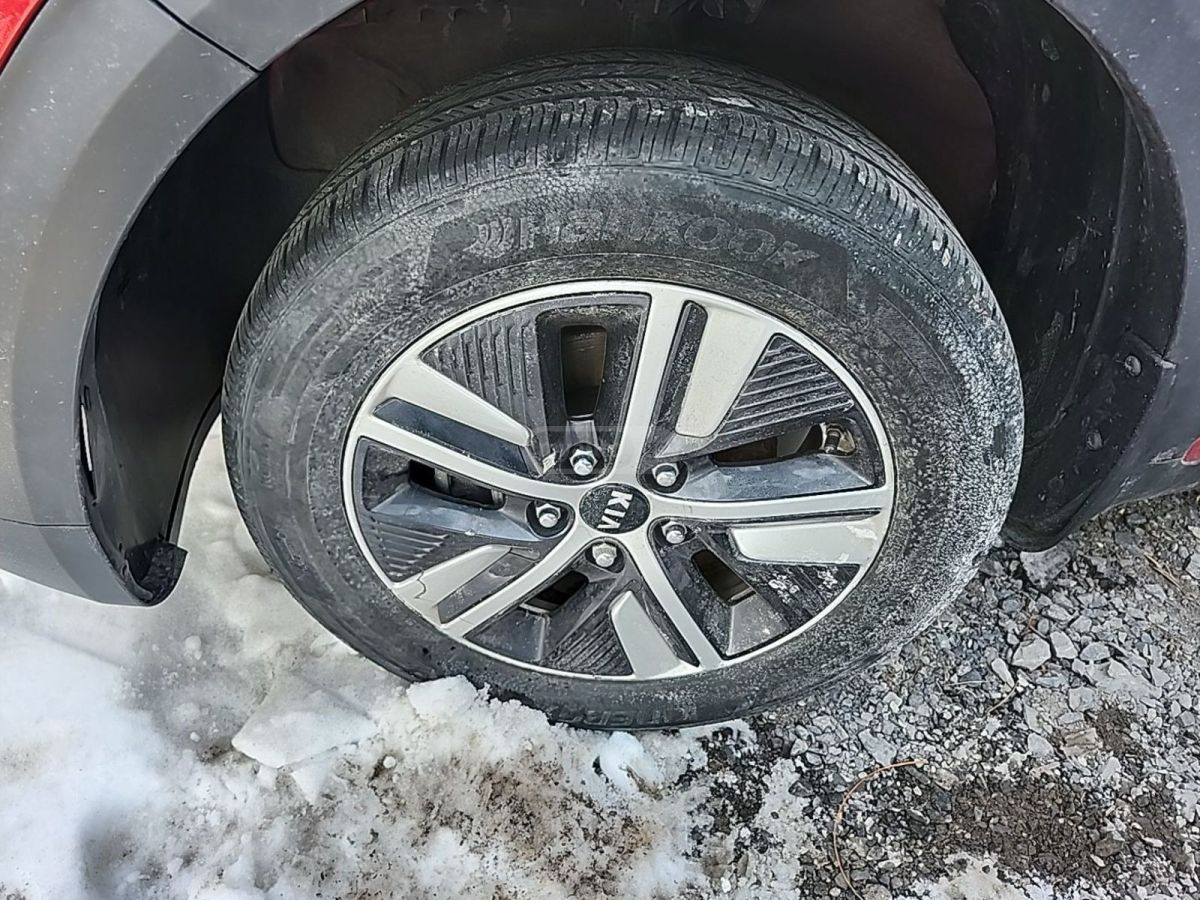 Kia Niro - фото 10