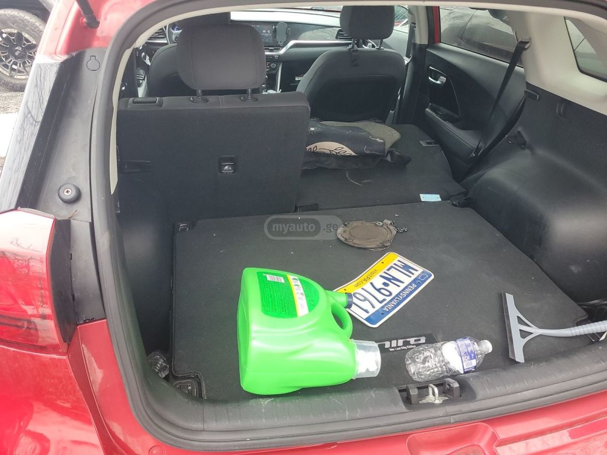 Kia Niro - фото 11