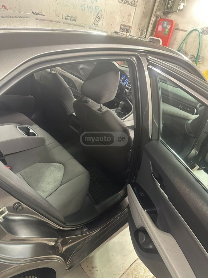 Toyota Camry - фото 12