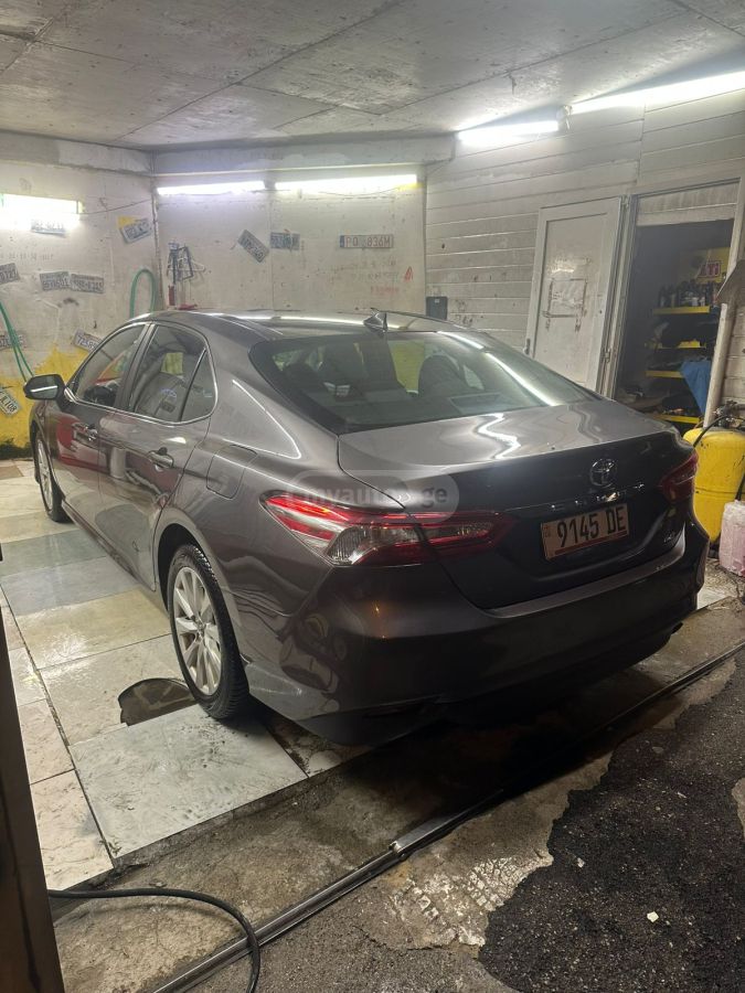 Toyota Camry - фото 4