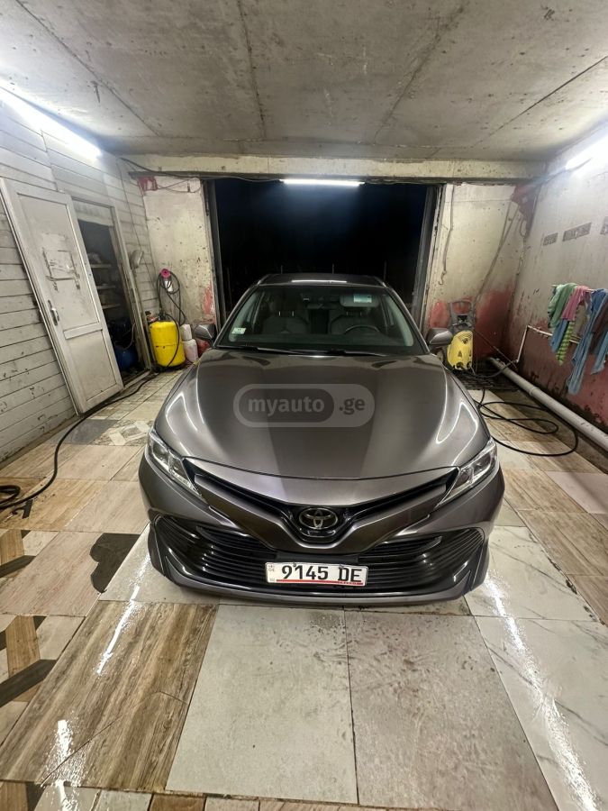 Toyota Camry - фото 6