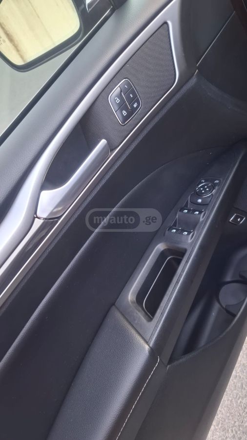 Ford Fusion - фото 7