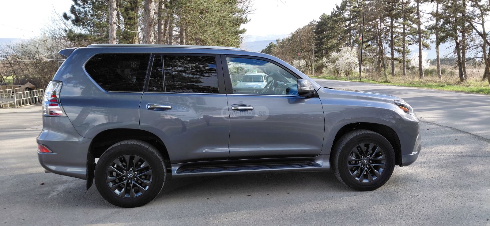 Lexus GX 460 - фото 7