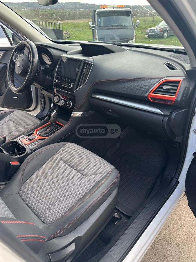 Subaru Forester - фото 8