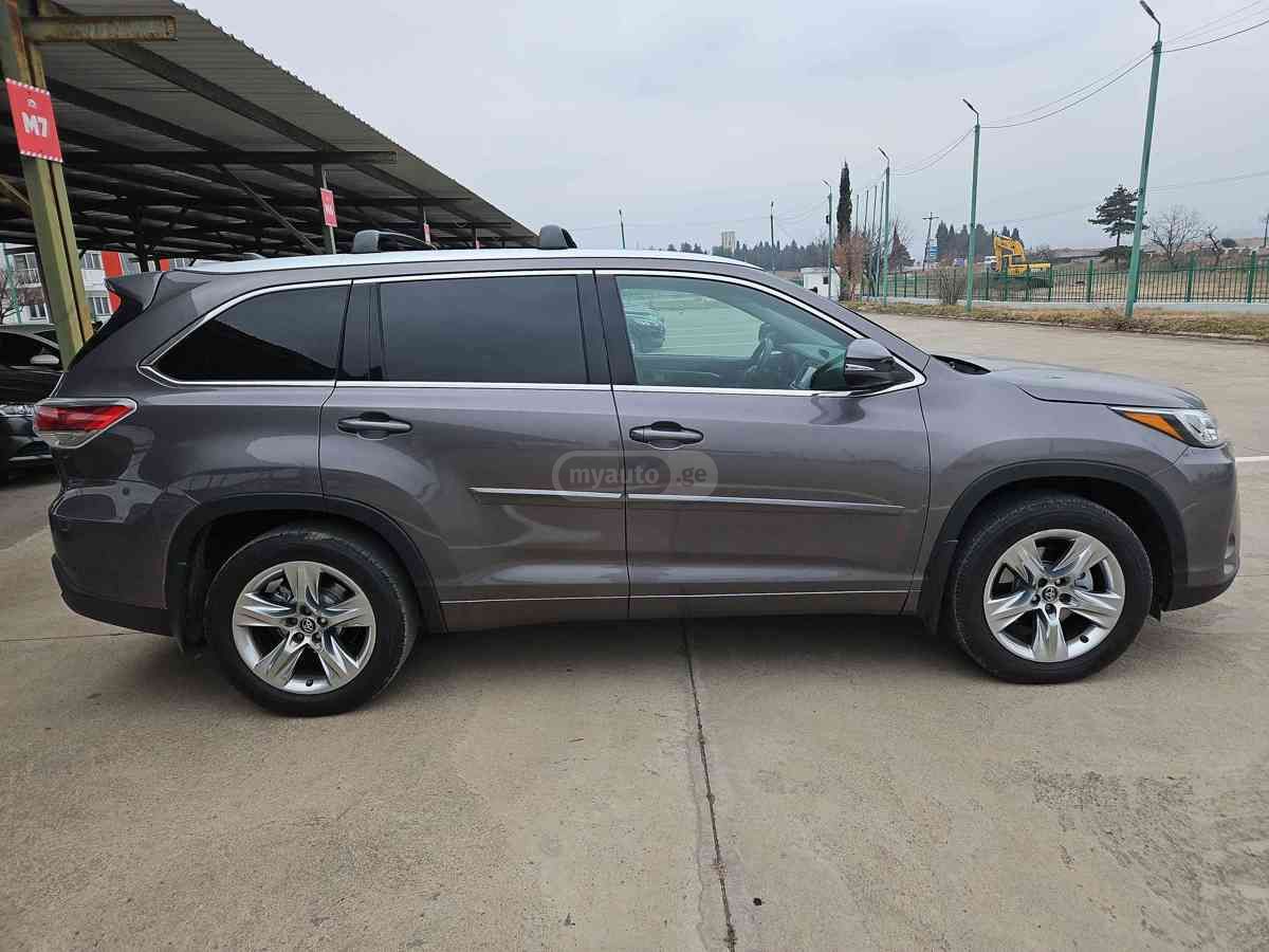Toyota Highlander - фото 8