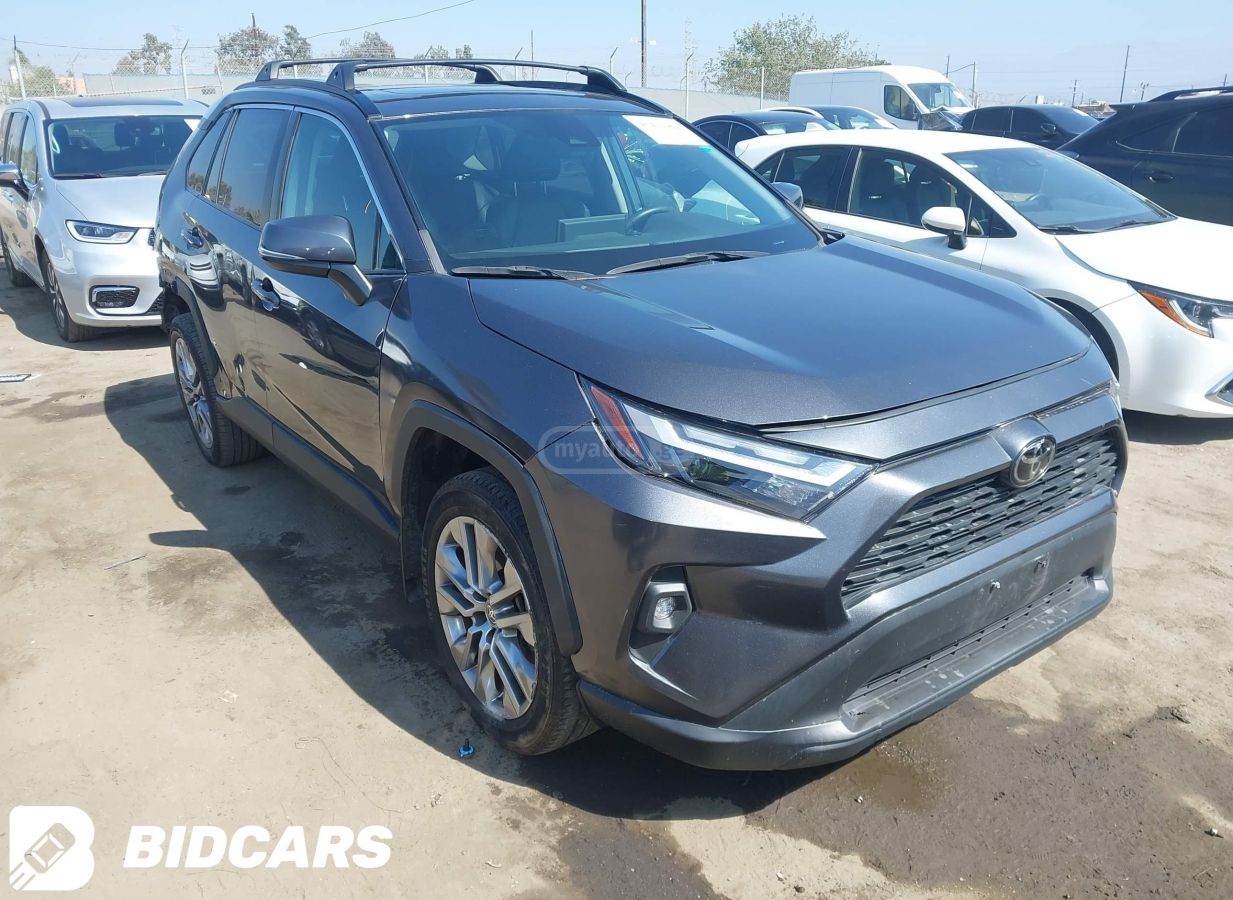 Toyota XLE Premium 4dr Front-Wheel Dr — миниатюра 1