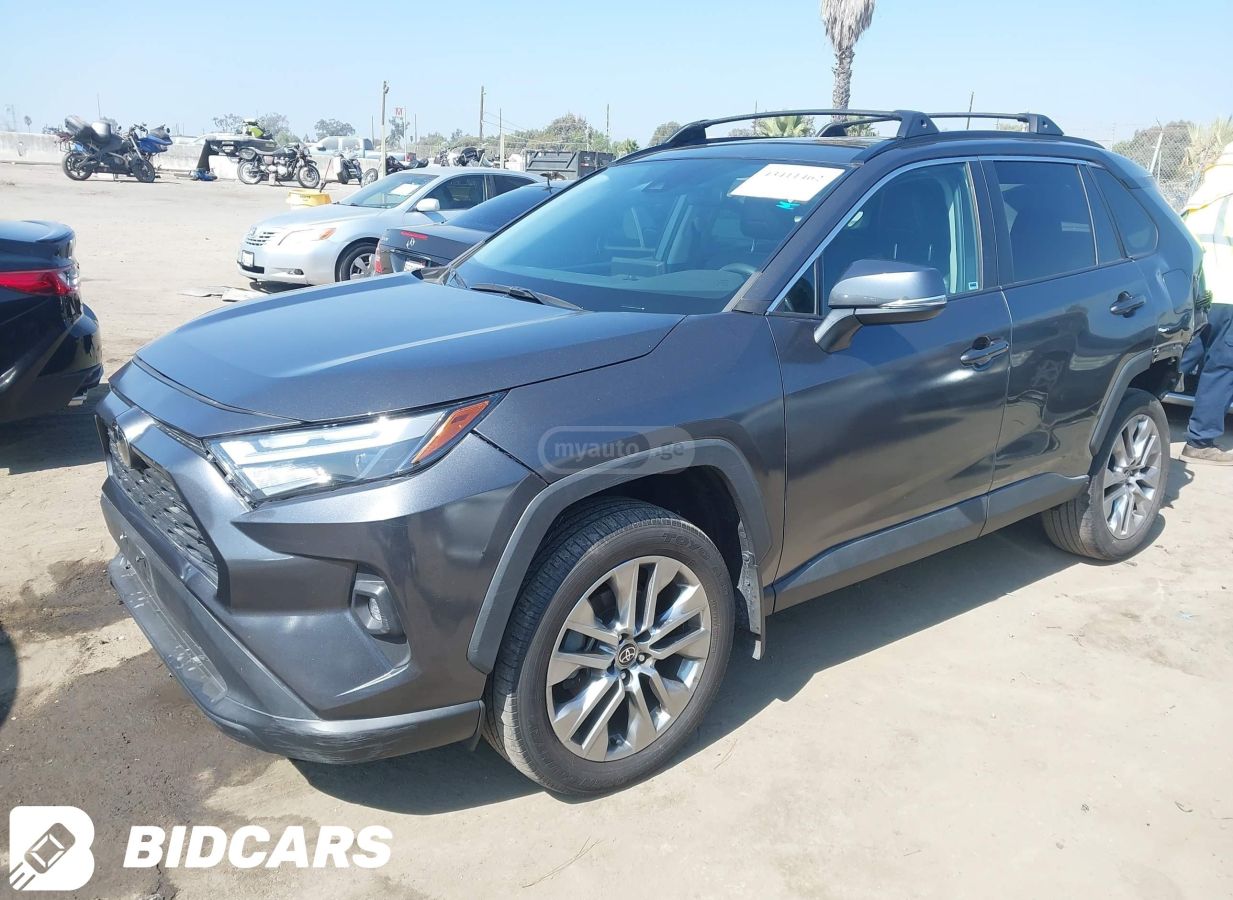 Toyota XLE Premium 4dr Front-Wheel Dr — миниатюра 2