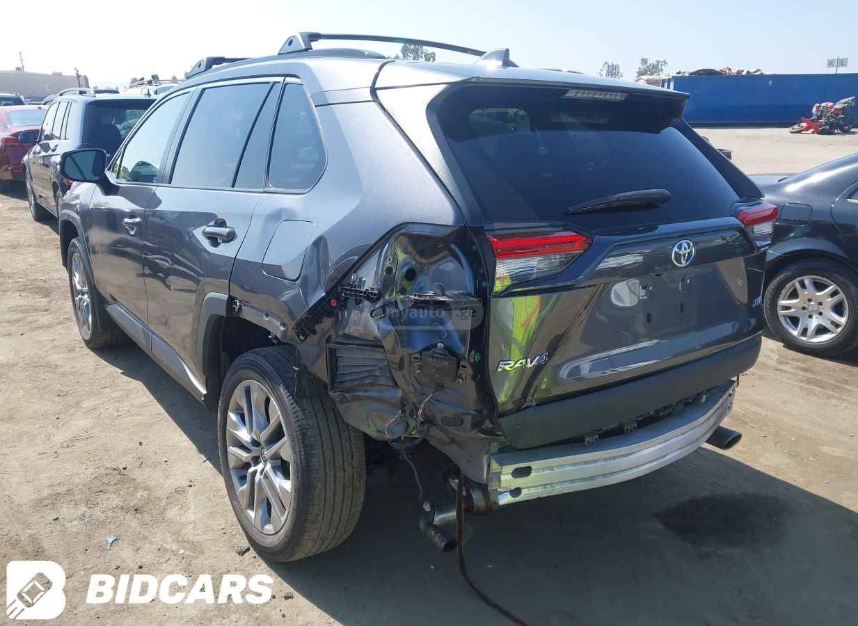 Toyota XLE Premium 4dr Front-Wheel Dr — миниатюра 3