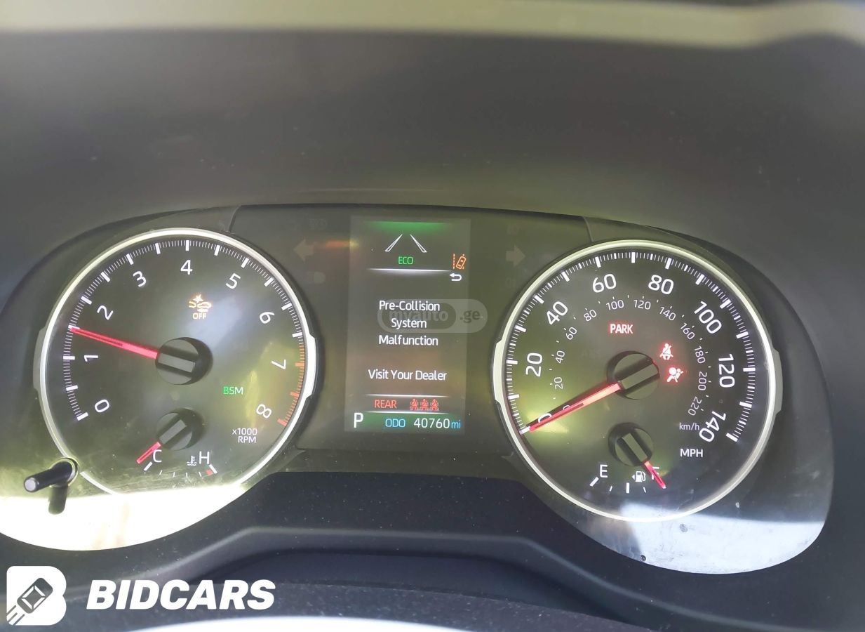 Toyota XLE Premium 4dr Front-Wheel Dr — миниатюра 7