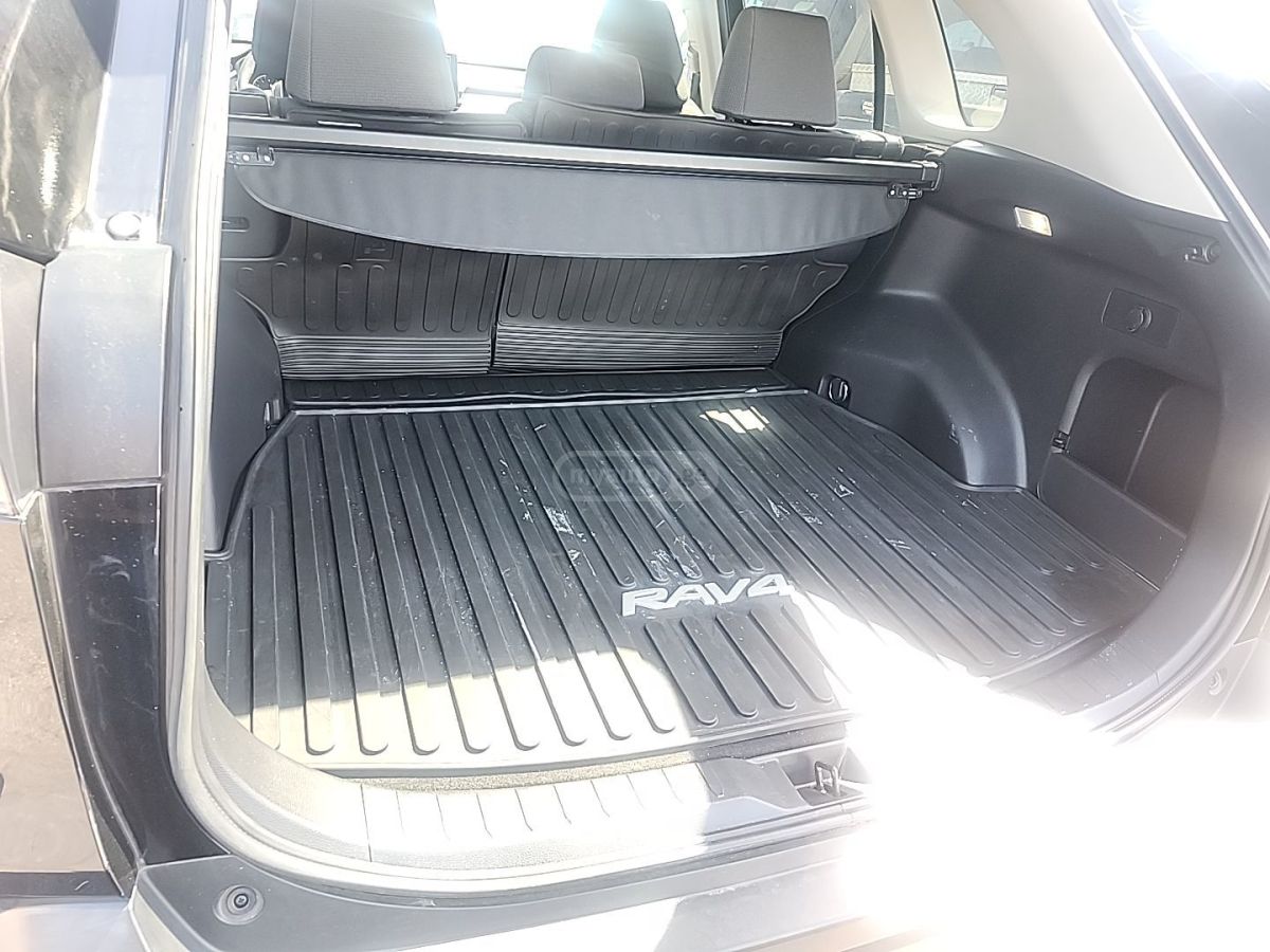 Toyota RAV 4 - фото 7