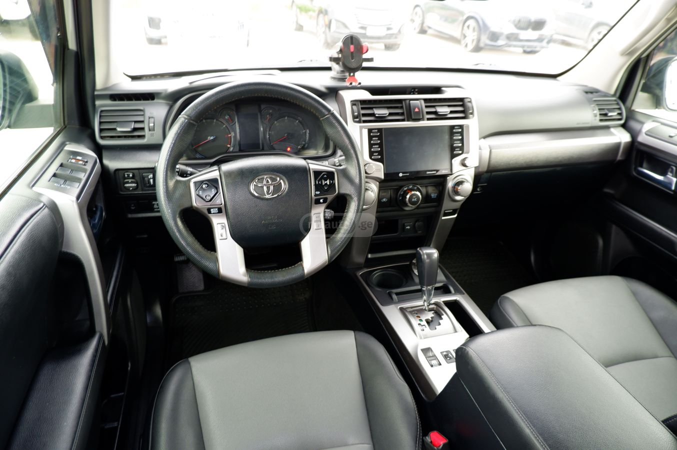 Toyota 4 Runner - фото 9