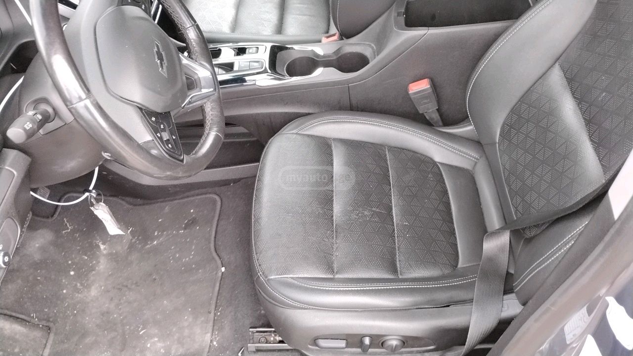 Chevrolet 2LT 4dr Wagon Automatic — миниатюра 10