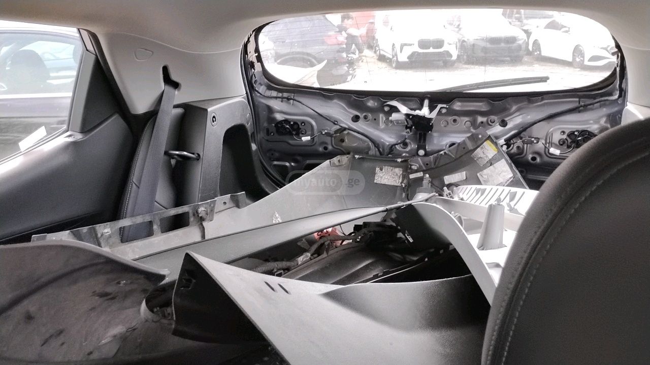 Chevrolet 2LT 4dr Wagon Automatic — миниатюра 15