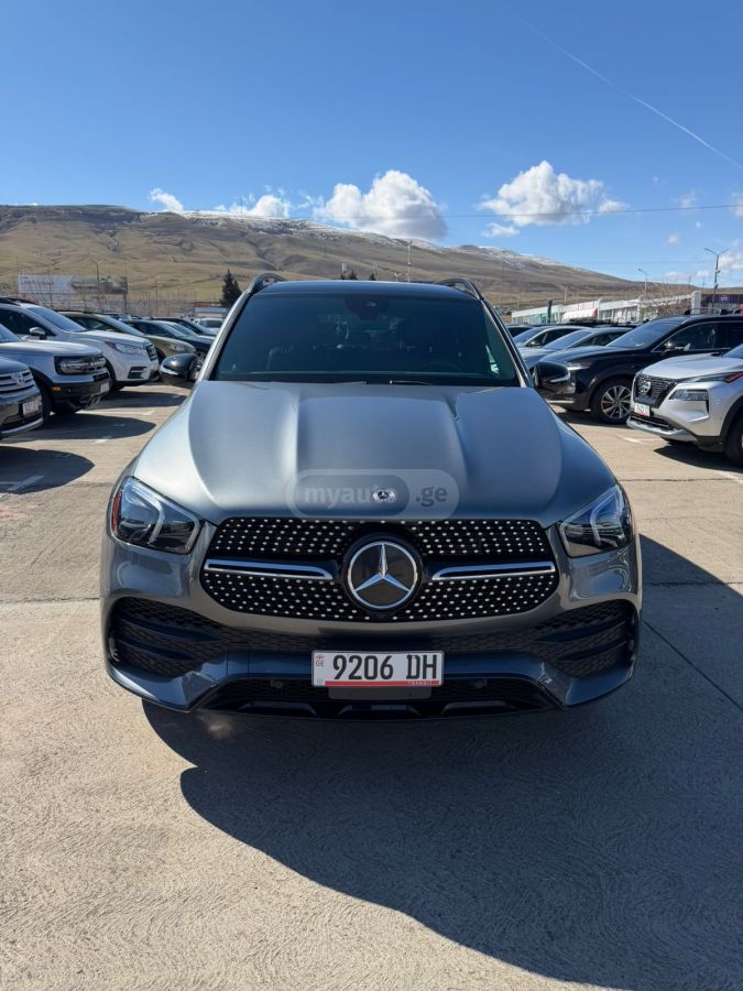 Mercedes-Benz GLE 350 - фото 1