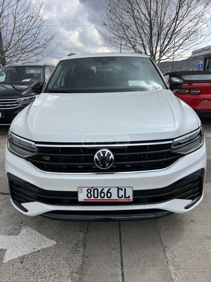 Volkswagen Tiguan - фото 1
