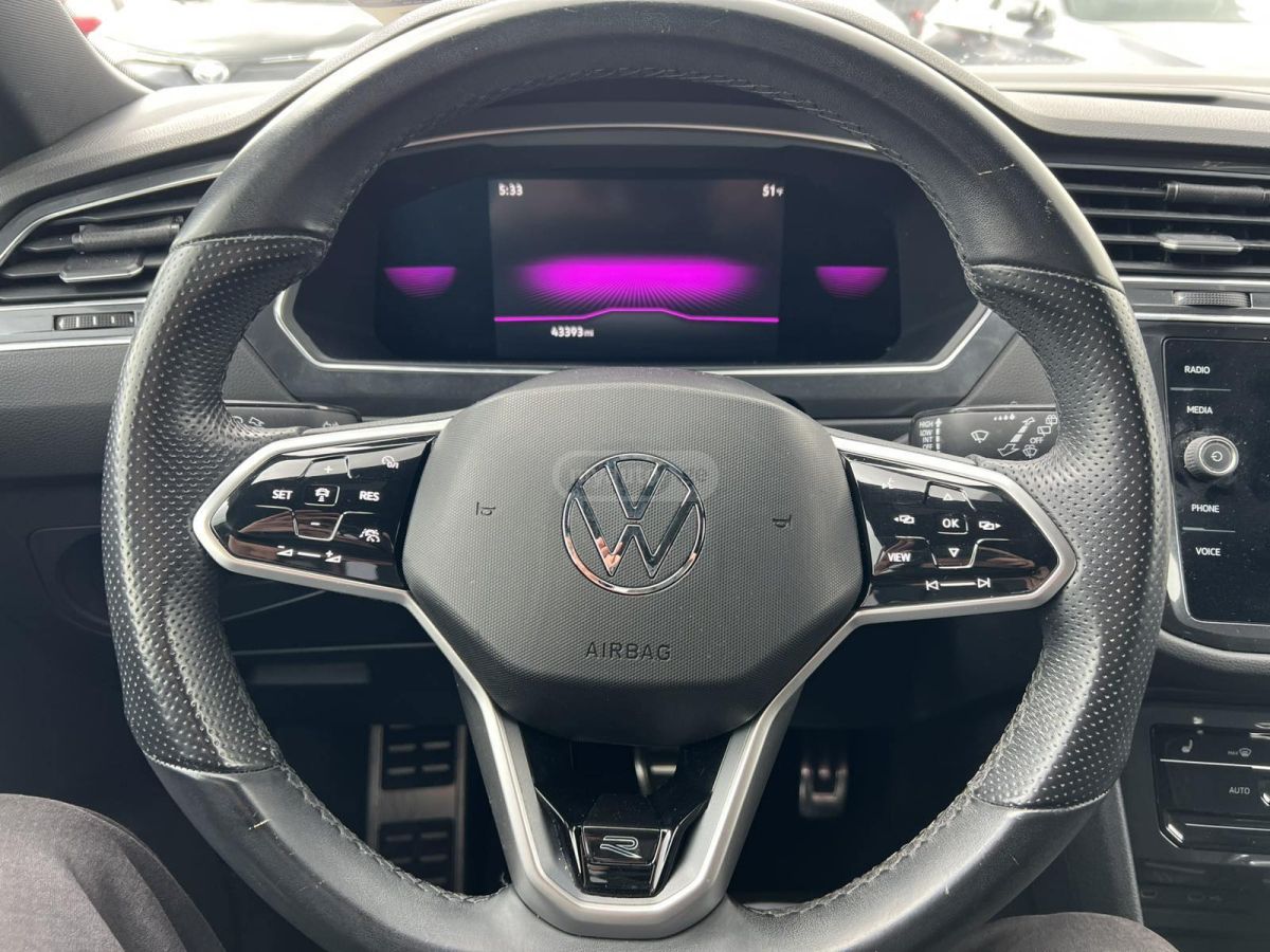 Volkswagen Tiguan - фото 4