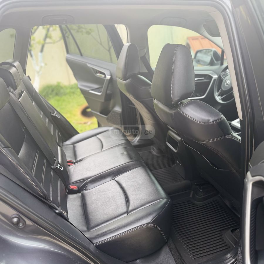 Toyota Rav 4 - фото 10