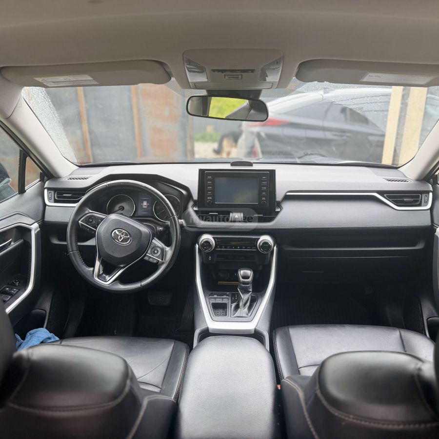 Toyota Rav 4 - фото 9