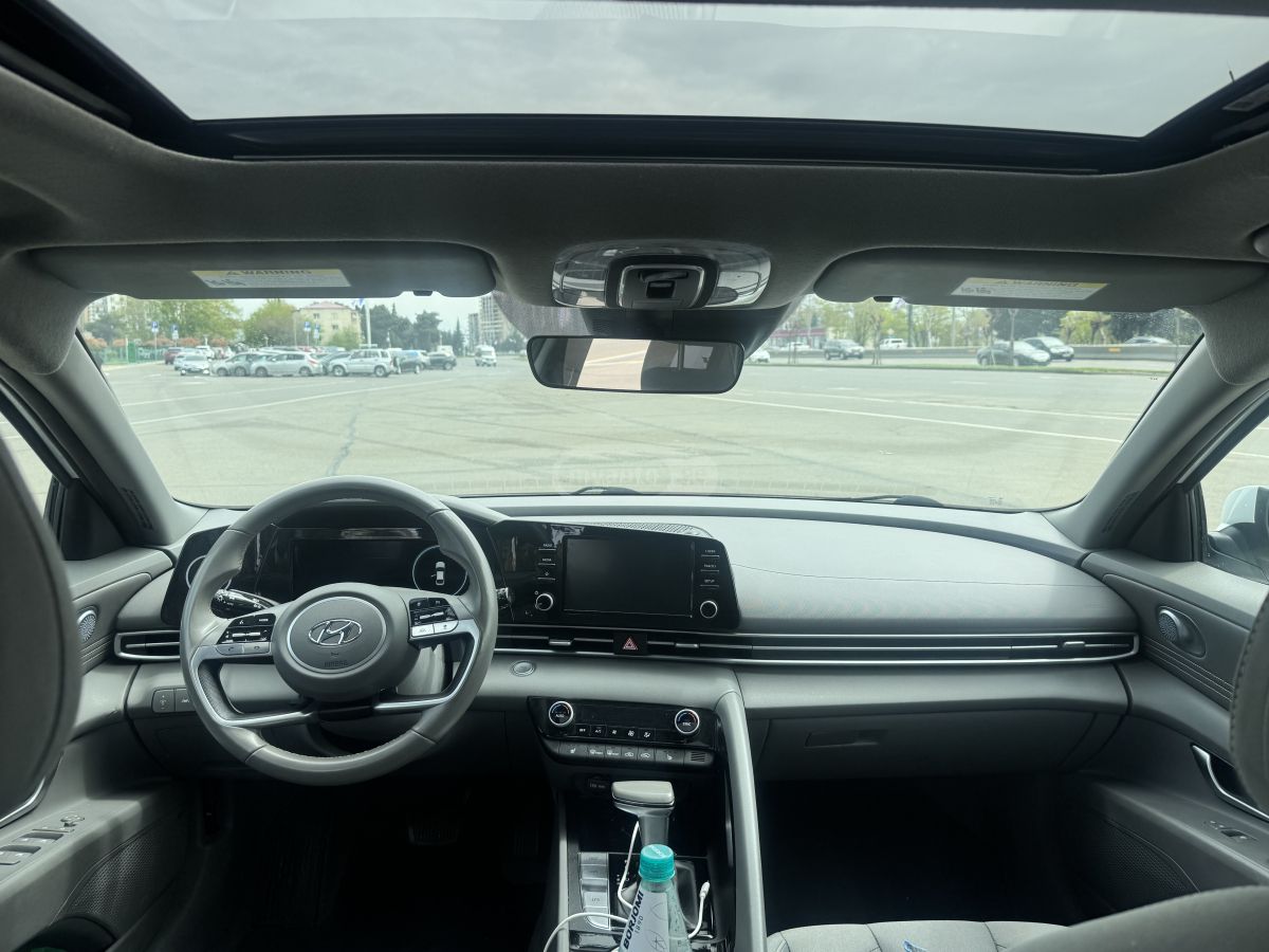 Hyundai Elantra - фото 9