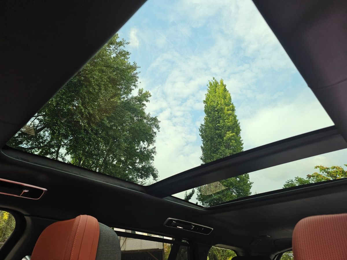 Land Rover Range Rover Vogue 2025 — миниатюра 10