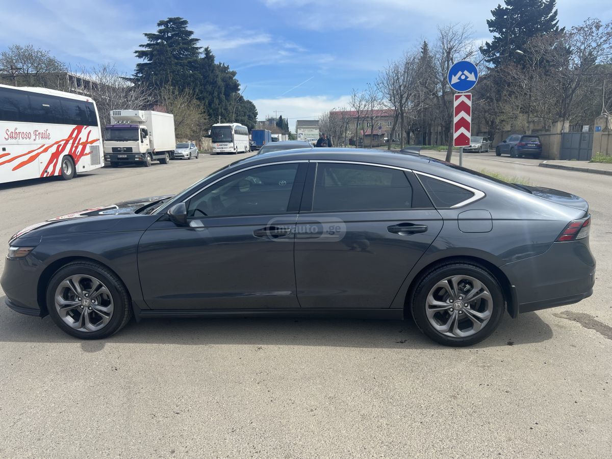 Honda Accord - фото 6