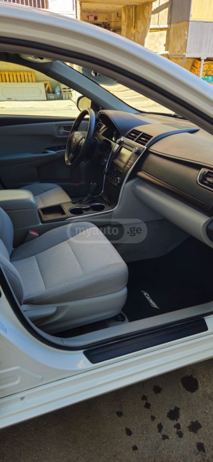 Toyota Camry - фото 10