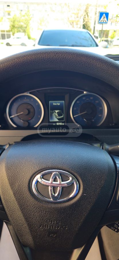 Toyota Camry - фото 12