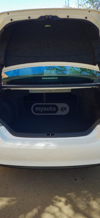 Toyota Camry - фото 14