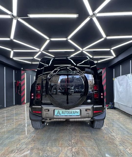 Land Rover Defender 110 - фото 4