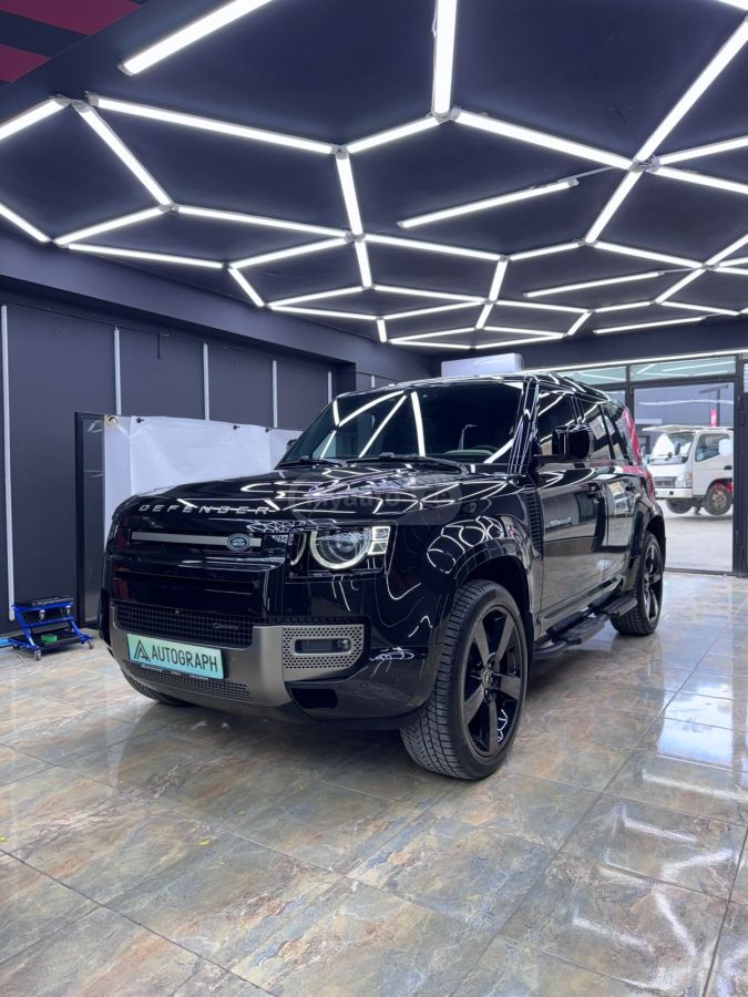 Land Rover Defender 110 - фото 6