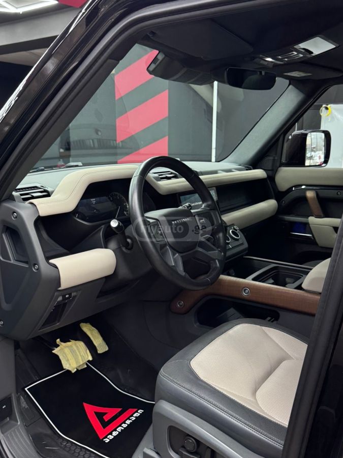 Land Rover Defender 110 - фото 7