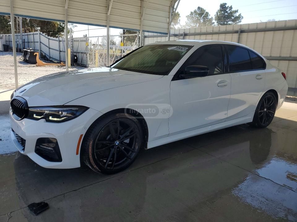 BMW 330 - фото 1