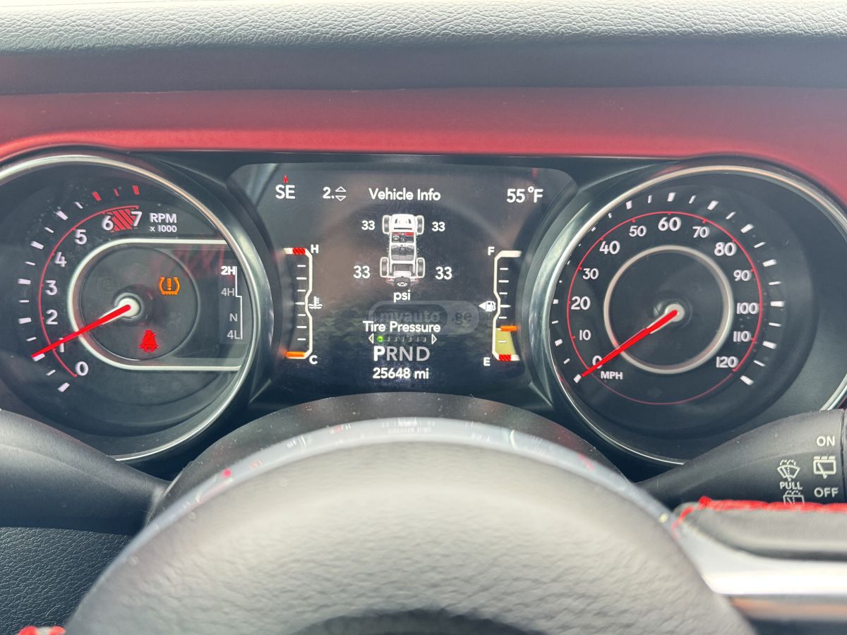 Jeep Wrangler - фото 3