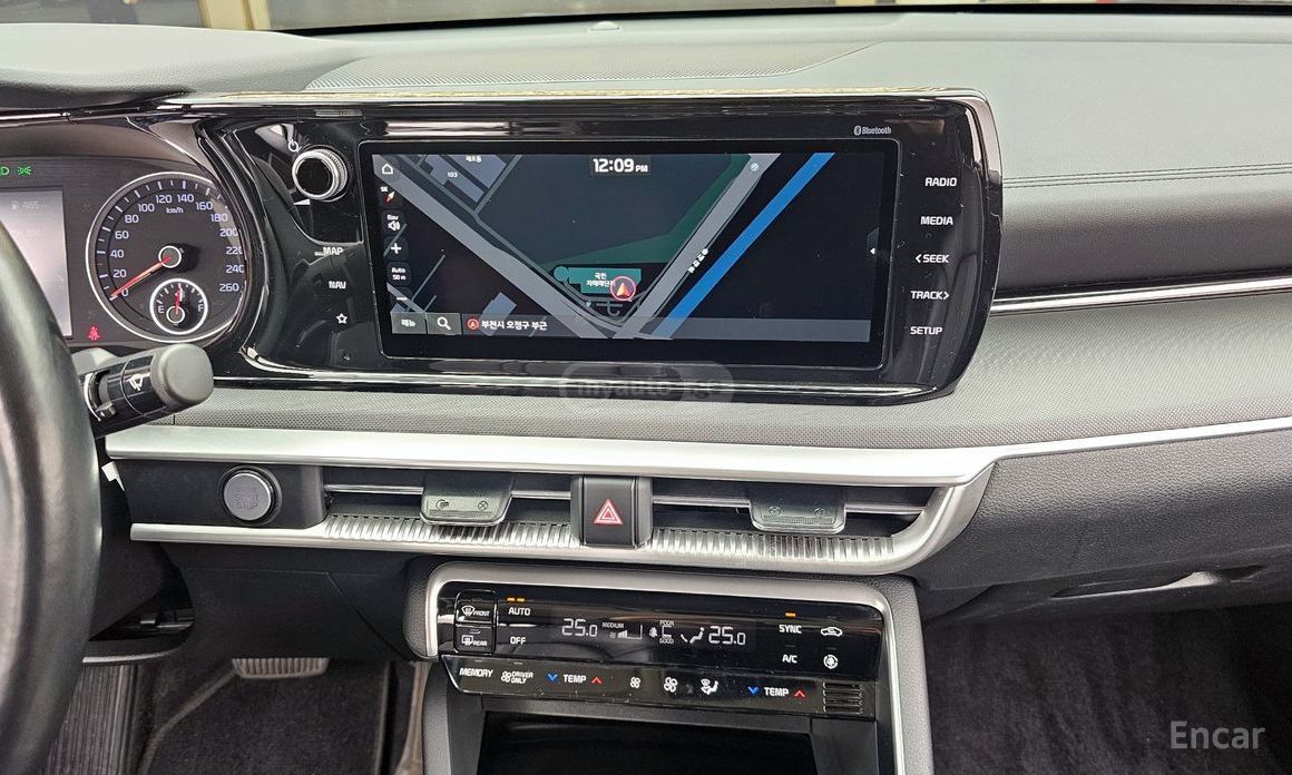 Kia K5 - фото 12