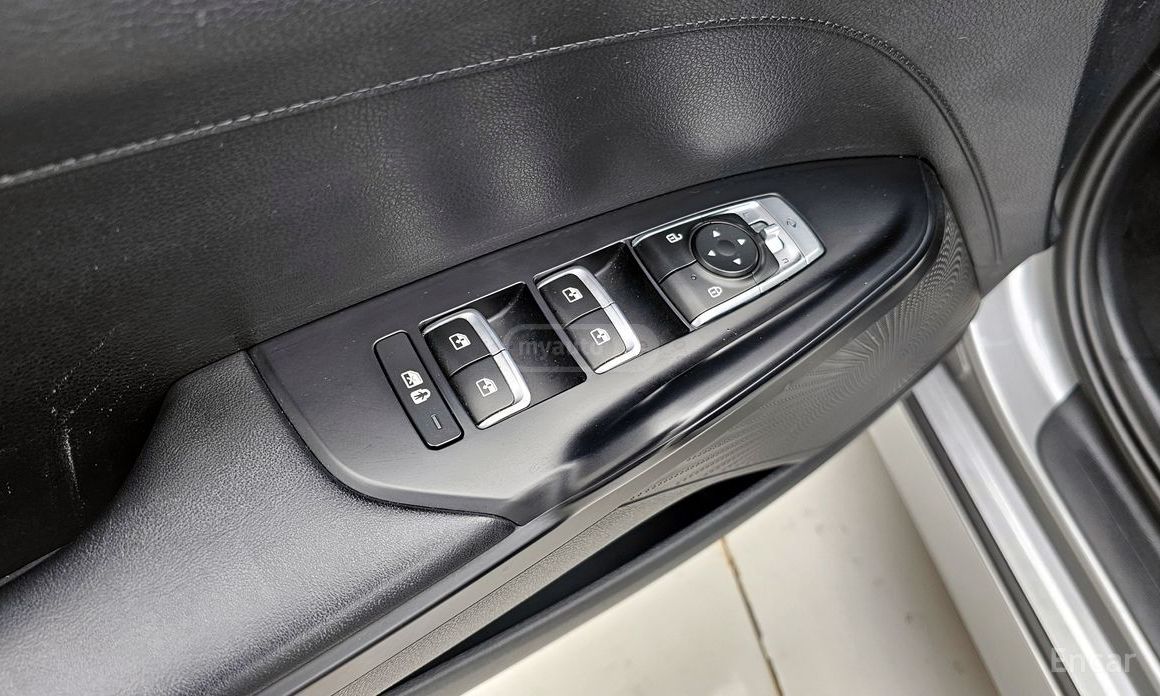 Kia K5 - фото 14