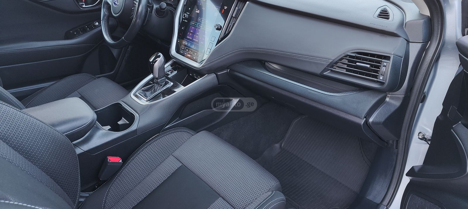 Subaru Premium 4dr All-Wheel Drive CV — миниатюра 10