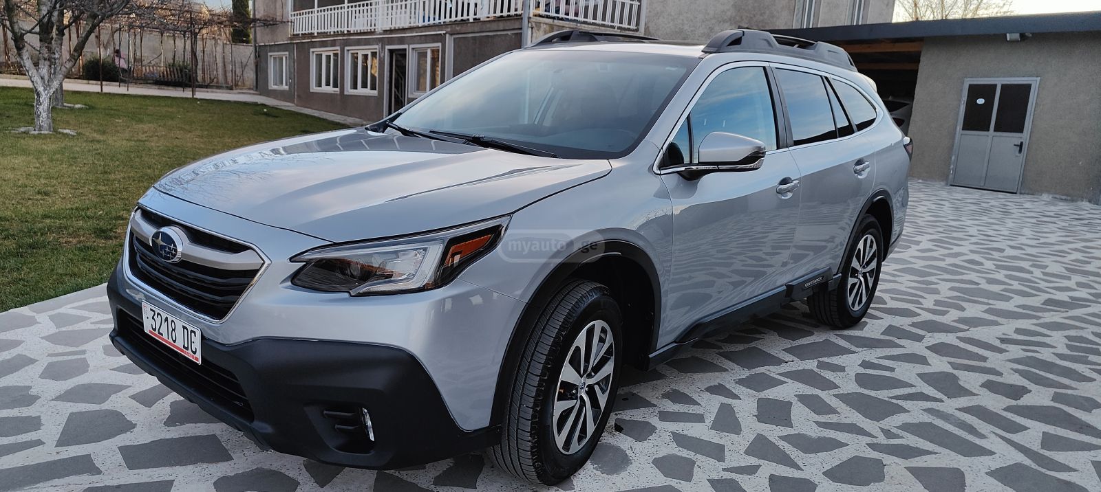 Subaru Premium 4dr All-Wheel Drive CV — миниатюра 2