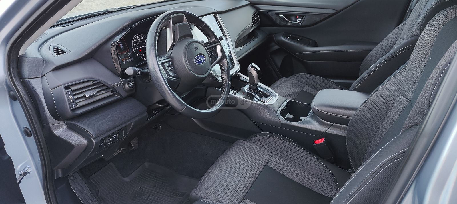 Subaru Premium 4dr All-Wheel Drive CV — миниатюра 9