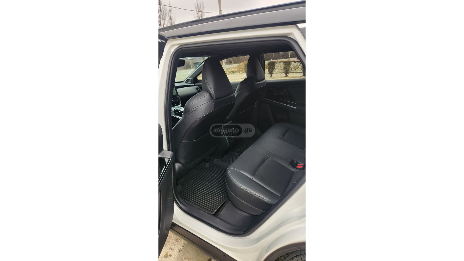 Toyota Limited 4dr All-Wheel Drive Au — миниатюра 9