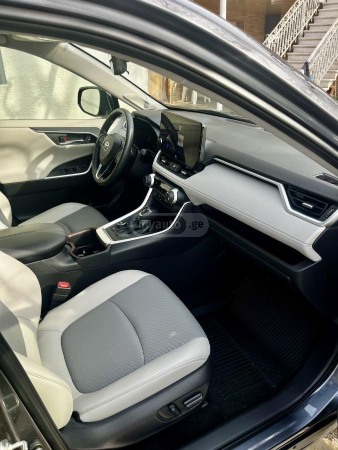 Toyota Limited 4dr All-Wheel Drive Au — миниатюра 6