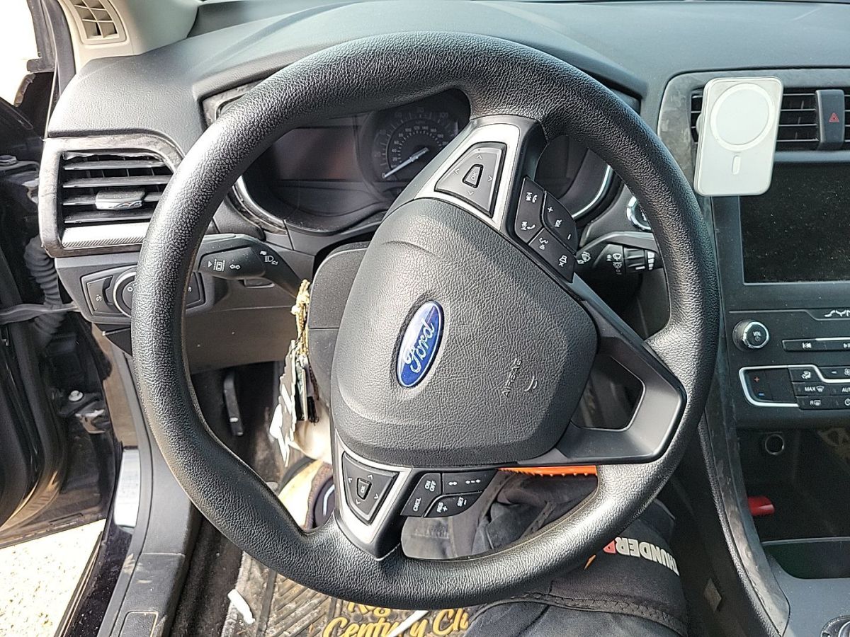 Ford Fusion - фото 6