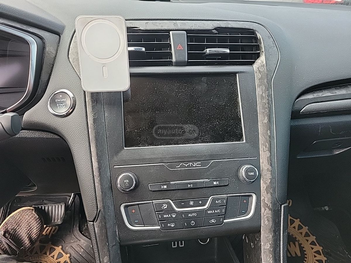 Ford Fusion - фото 7