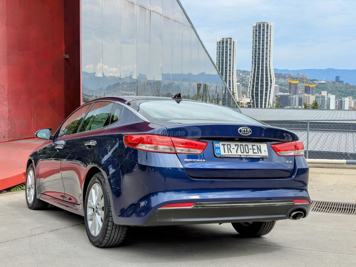 Kia SE — миниатюра 3